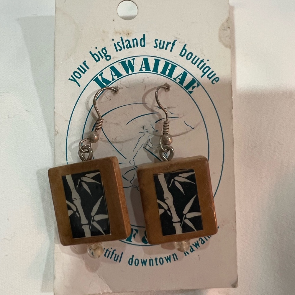 Vintage Earrings Hawaiian Bunchy Bamboo Print / made with old scrabble letters